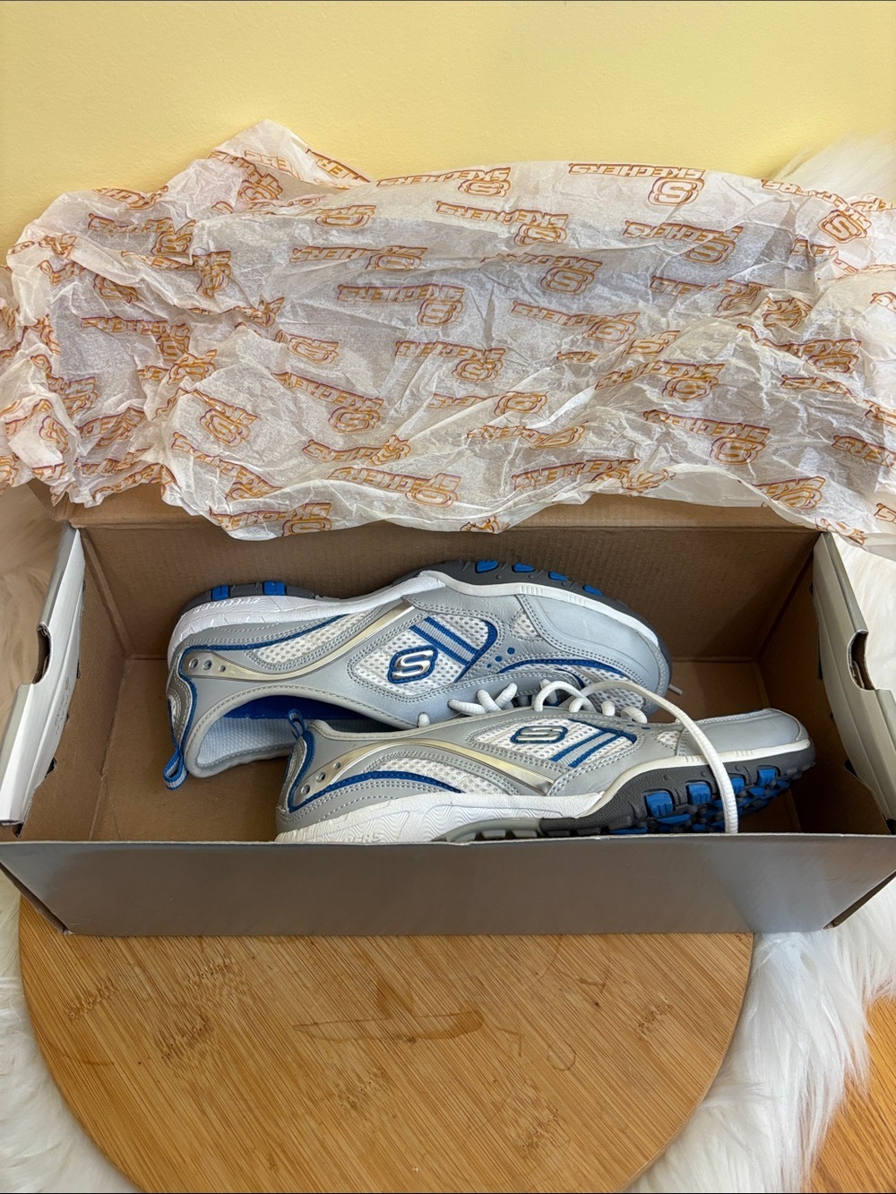 Skechers | NIB White Silver Royal Blue Sport Muse Inspire Women’s Sneakers 6.5 - Picture 2 of 14